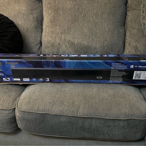 Sonos Premium Soundbar and sub! Brand new in boxes! - Picture 11 of 17